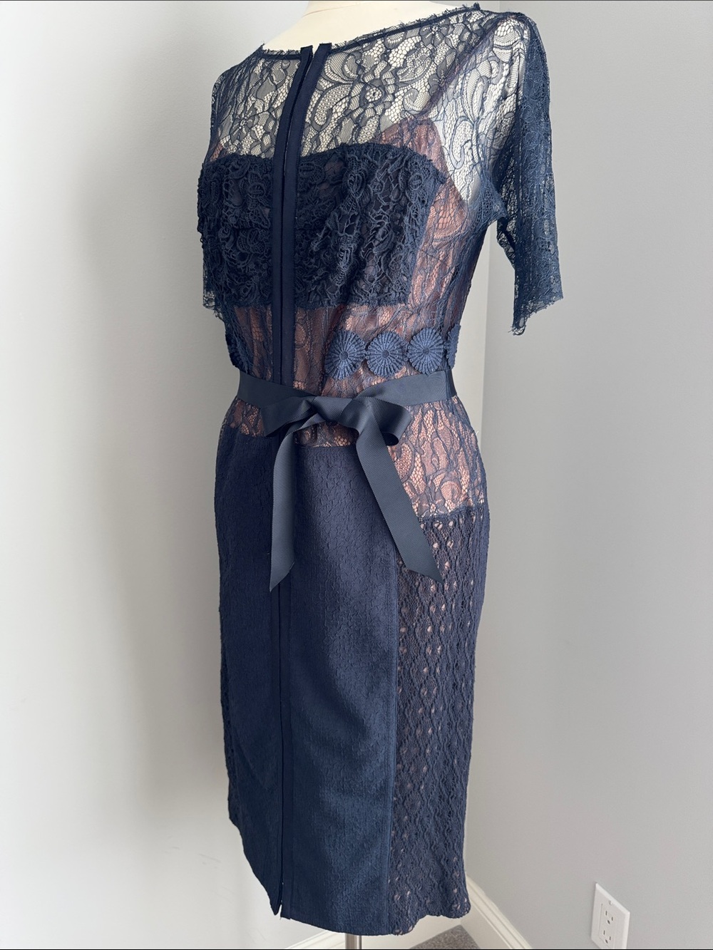 Beguile | Byron Lars Carissma Sheath Dress - Navy, Size 10 - Picture 7 of 12